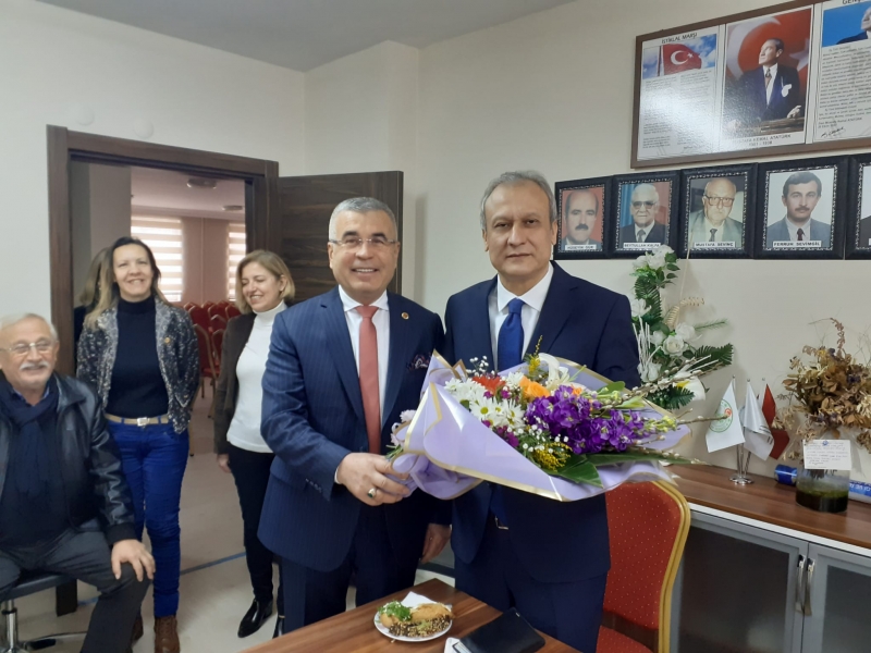 Osmangazi Muhtarlar Derneğine Anlamlı Ziyaret