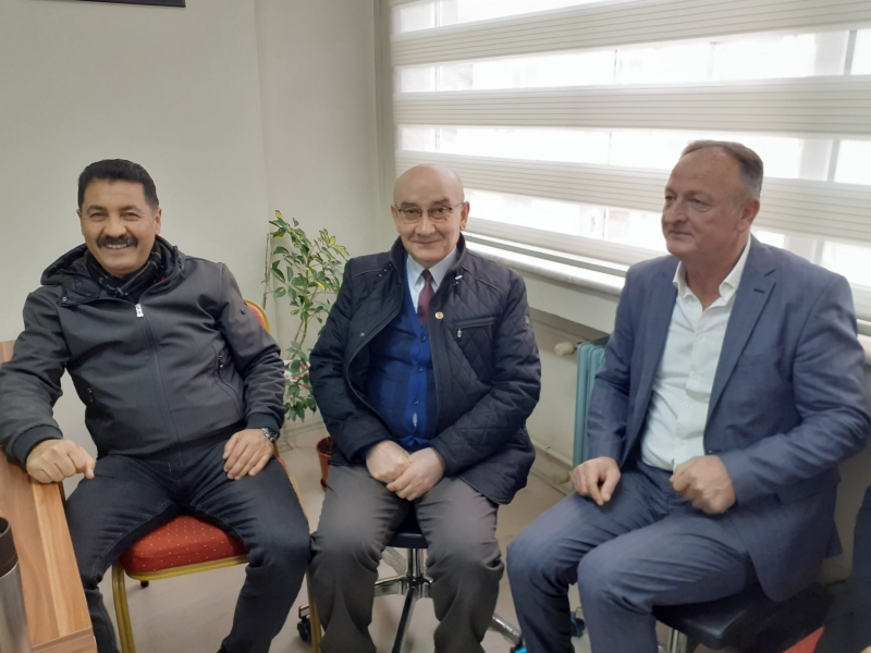 Osmangazi Muhtarlar Derneğine Anlamlı Ziyaret
