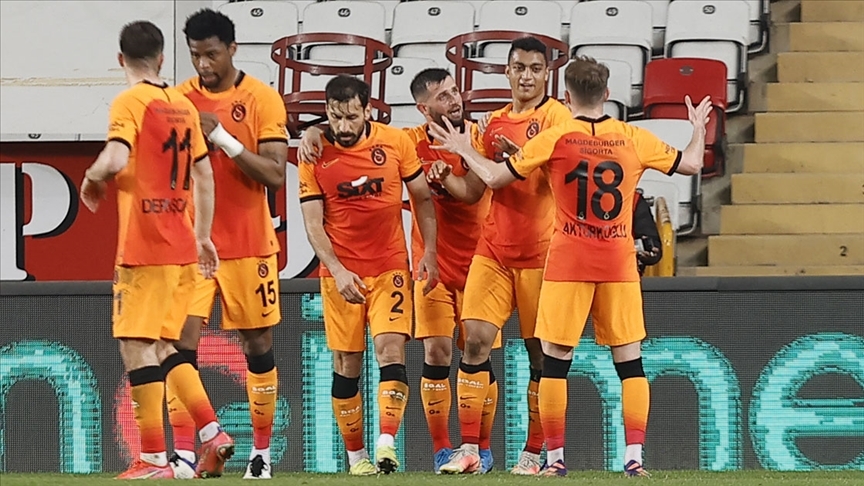 Galatasaray'ın Gençlerbirliği maçı kamp kadrosu belli oldu