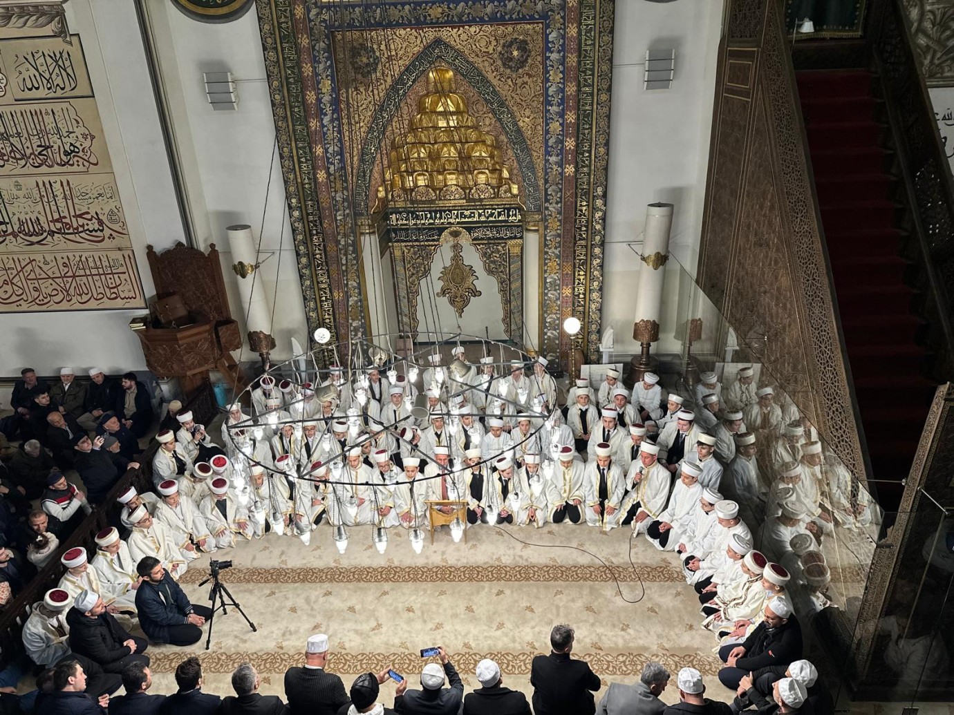 Kur’an’ın Nuru Ulu Cami̇’den Yükseldi̇: Osmangazi̇’de Tari̇hi̇ Hati̇m Buluşması 