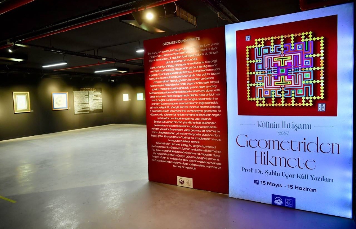 ‘Geometriden Hikmete’ sergisi Fatih’te kapılarını açtı

