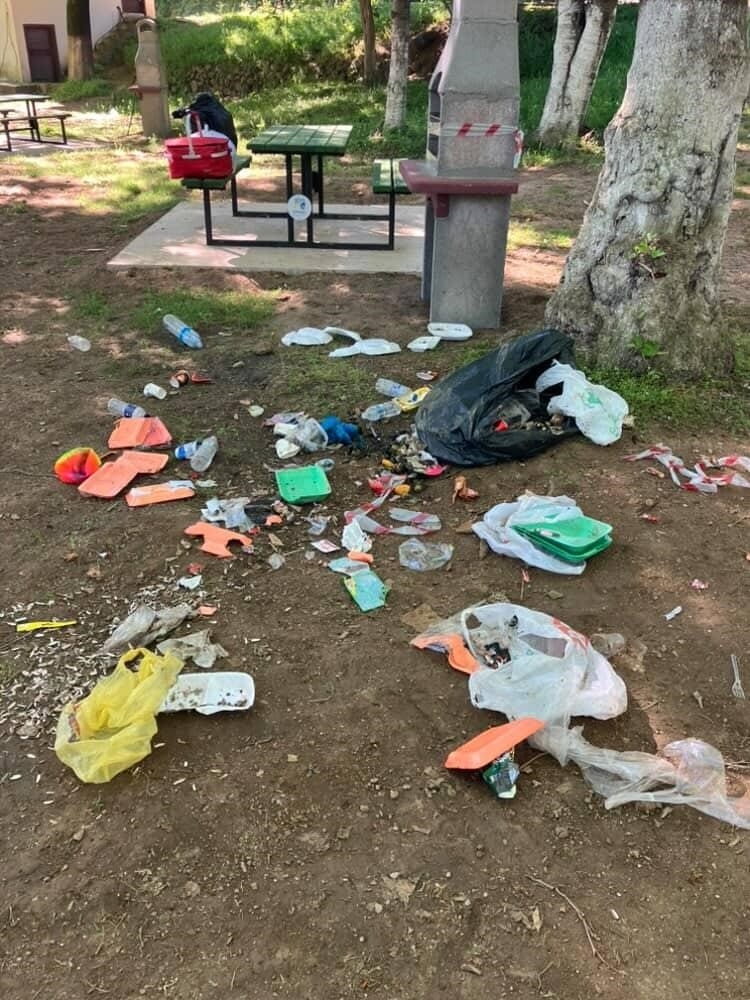 Bursa’da mesire alanı bir günde çöplüğe döndü
