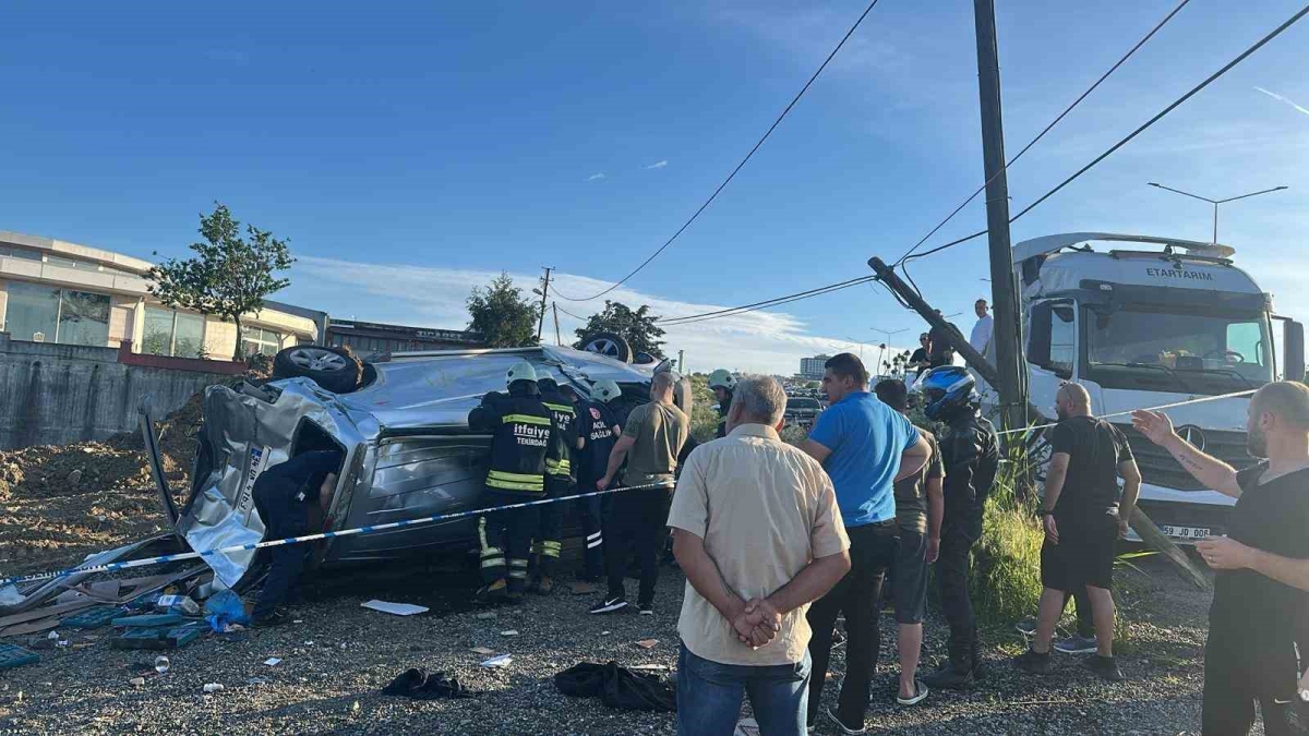 Tekirdağ’da midibüs ile panelvan çarpıştı: 1 ölü, 8 yaralı
