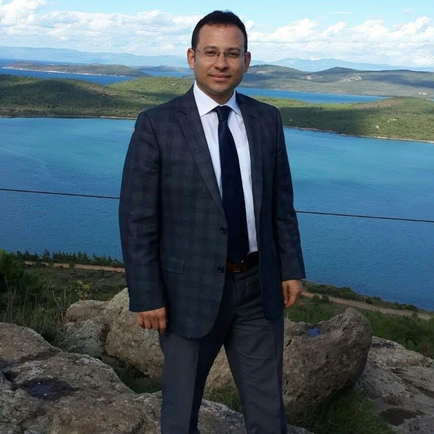 Ayvalık’ın sevilen başsavcısı Metin Tokel İzmir Cumhuriyet Başsavcı vekilliğine atandı
