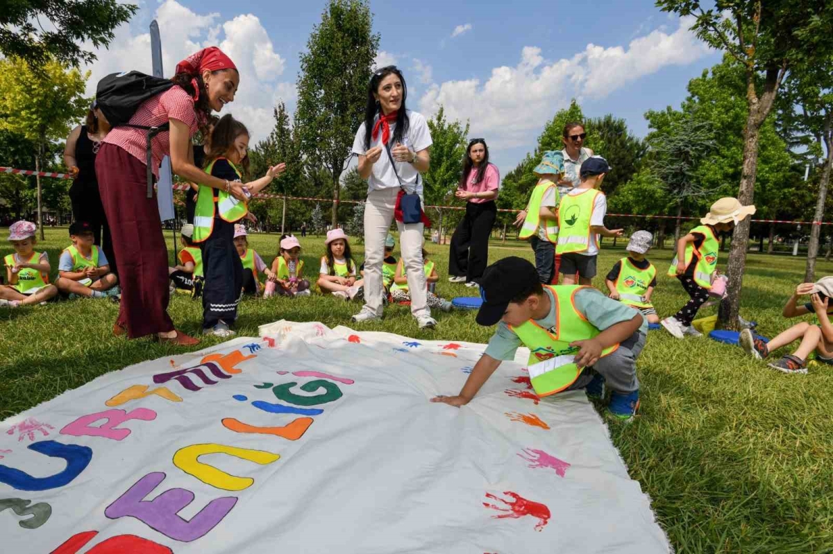 Osmangazi’de minikler yaza merhaba etkinliğinde buluştu
