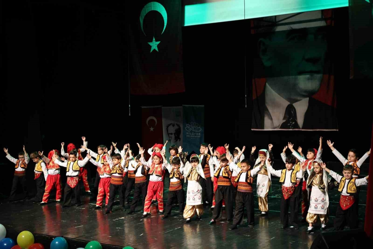 Nilüferli miniklerin mezuniyet sevinci

