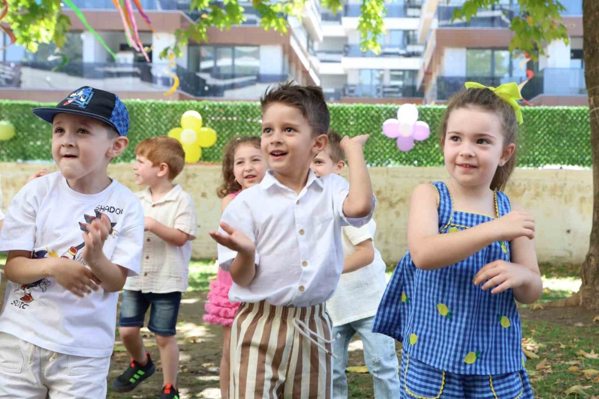 Nilüferli miniklerde karne heyecanı
