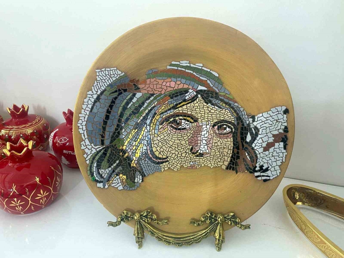 Bursa’nın Tarihi mekanları cam süsleme sanatıyla cam ürünlerde buluşuyor
