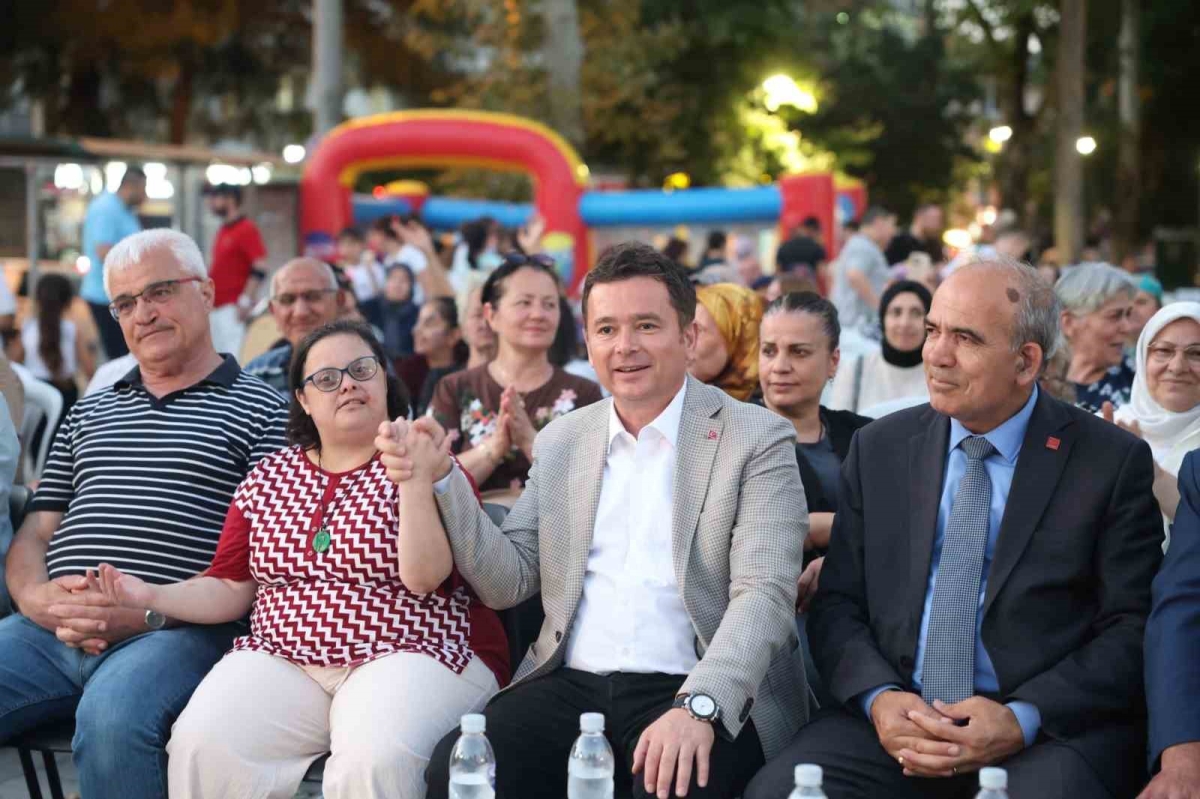 Başkan Erkan Aydın şenlik coşkusuna ortak oldu
