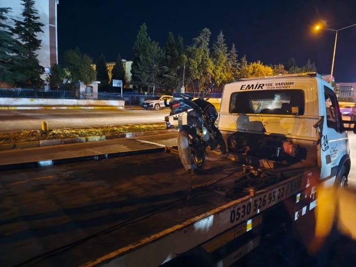 Edirne’de motosikletle akrobatik hareketlere 50 bin TL ceza
