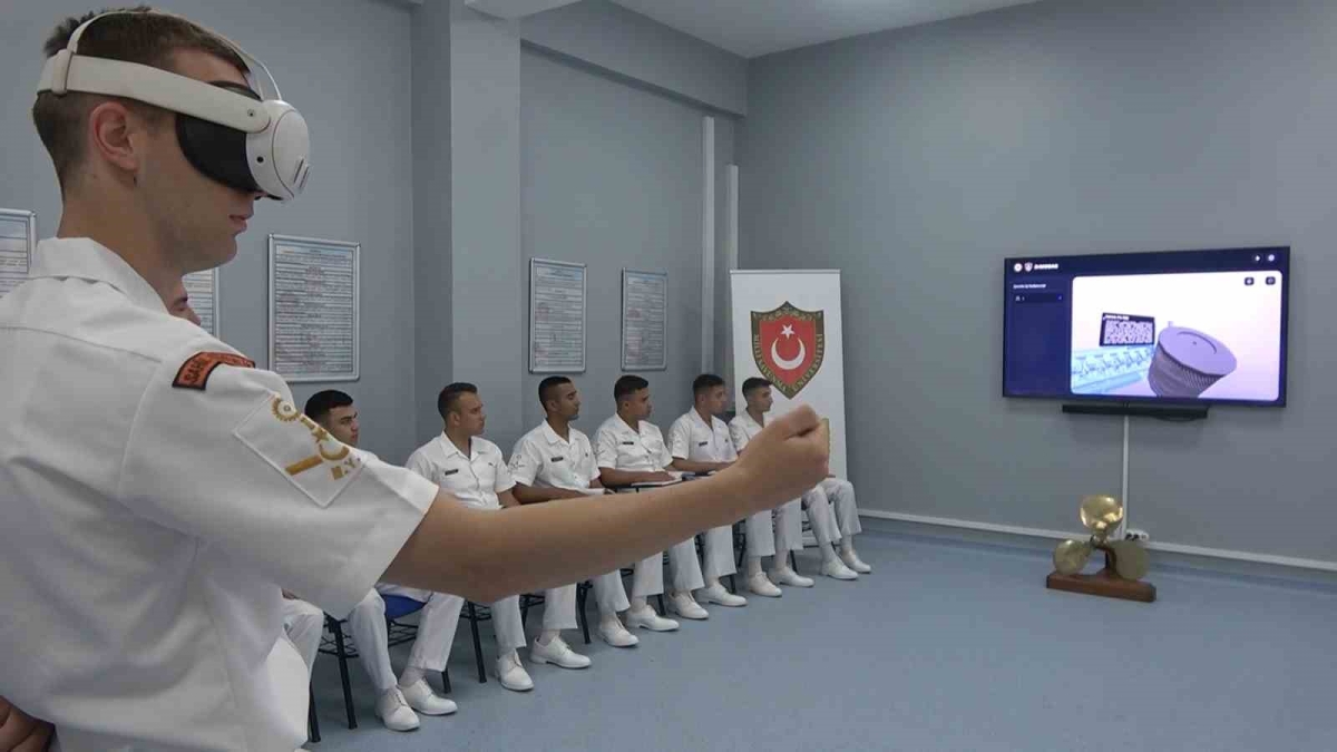 Mavi Vatan’ın astsubay adayları yeni nesil teknolojilerle yetiştiriliyor

