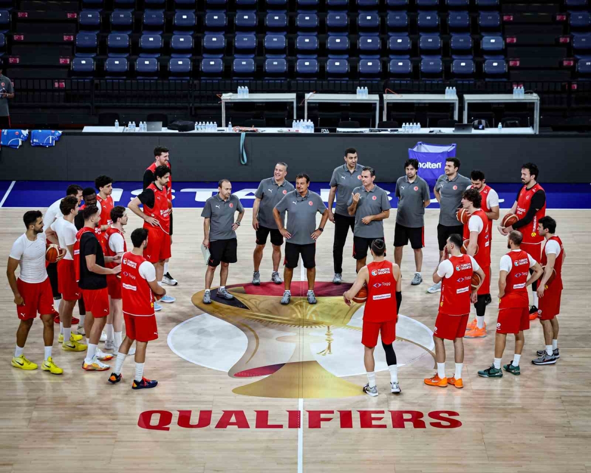 A Milli Erkek Basketbol Takımı’nın hedefi grubu namağlup tamamlamak
