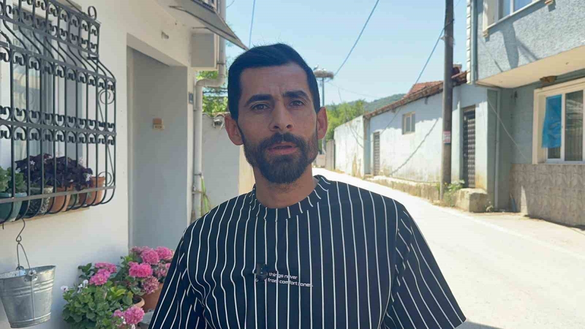 Ölmek üzereyken zeytinyağıyla kurtardı, 10 yıldır yanından ayrılmıyor
