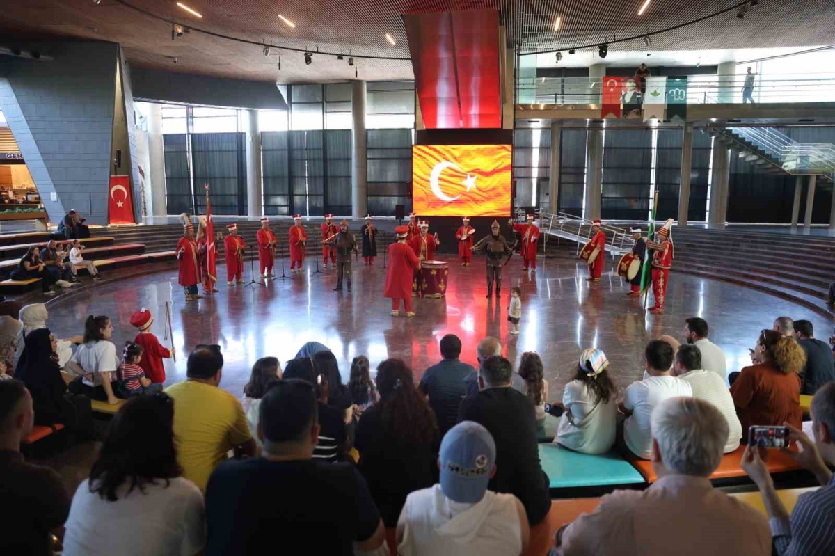 Panorama 1326 Bursa’da tarihin ihtişamı yankılandı
