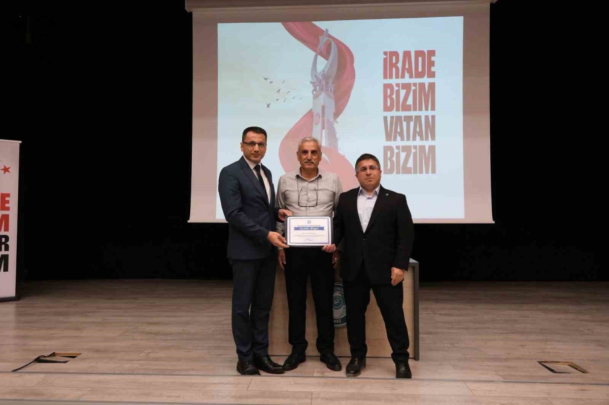 Tarihi açıdan 15 Temmuz’un önemi BAÜN’de konuşuldu

