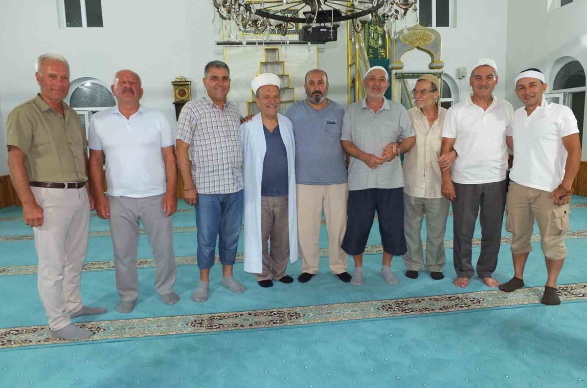 Burhaniye’de umre çorbası ilgi gördü
