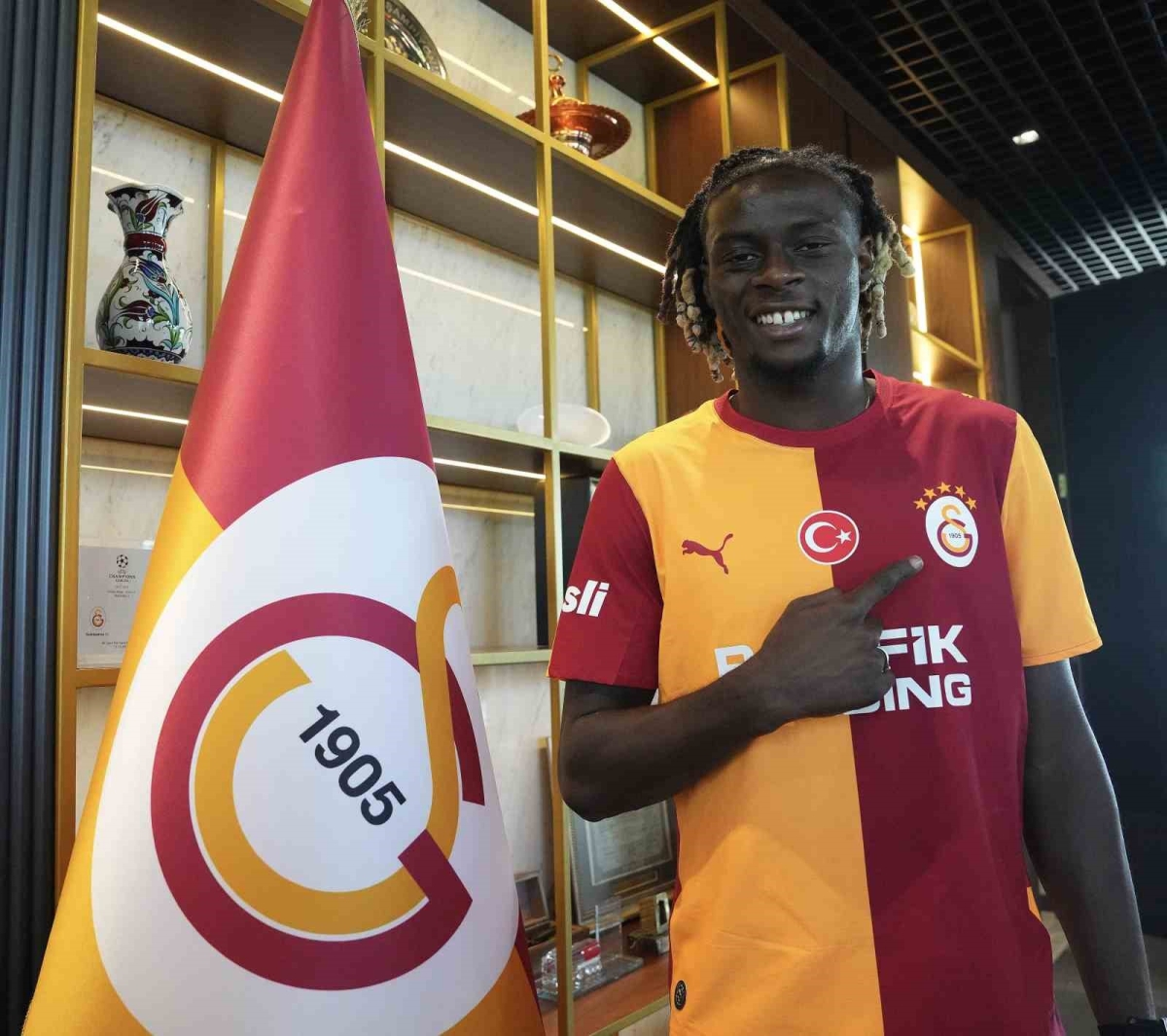 Lesley Ugochukwu, Galatasaray’ın 11. Fransız futbolcusu oldu
