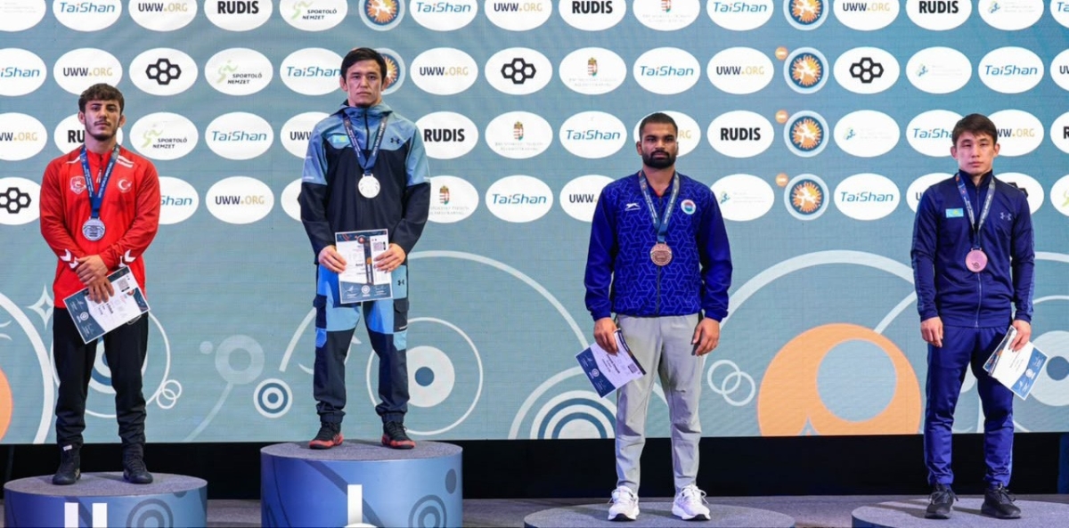 Tolga Özbek’ten gümüş, Alperen Atar’dan bronz madalya
