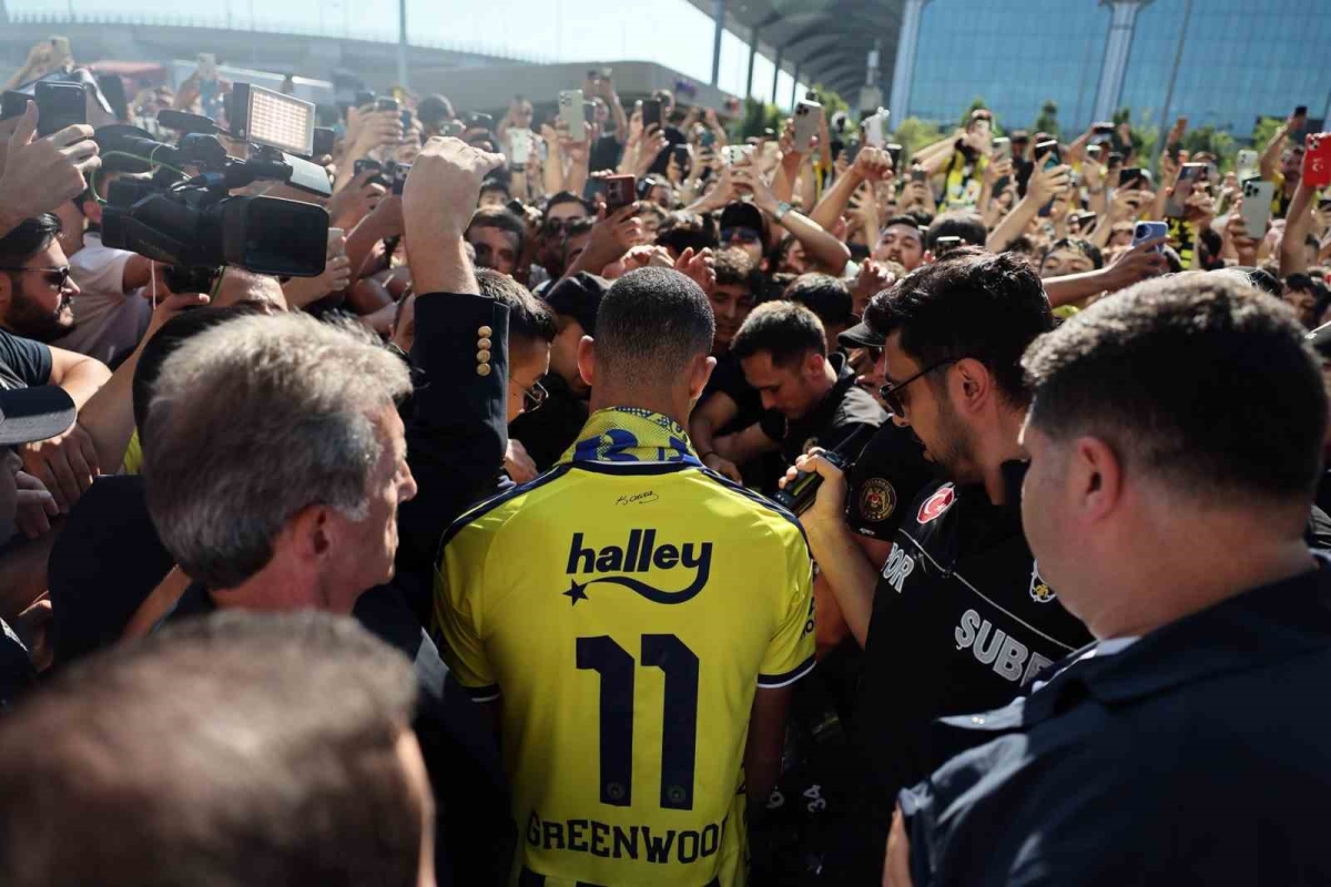 Mason Greenwood’a İstanbul’a coşkulu karşılama
