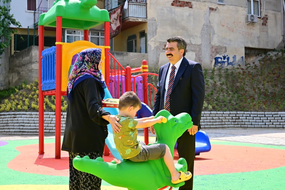Yıldırım’da parklara yaz bakımı
