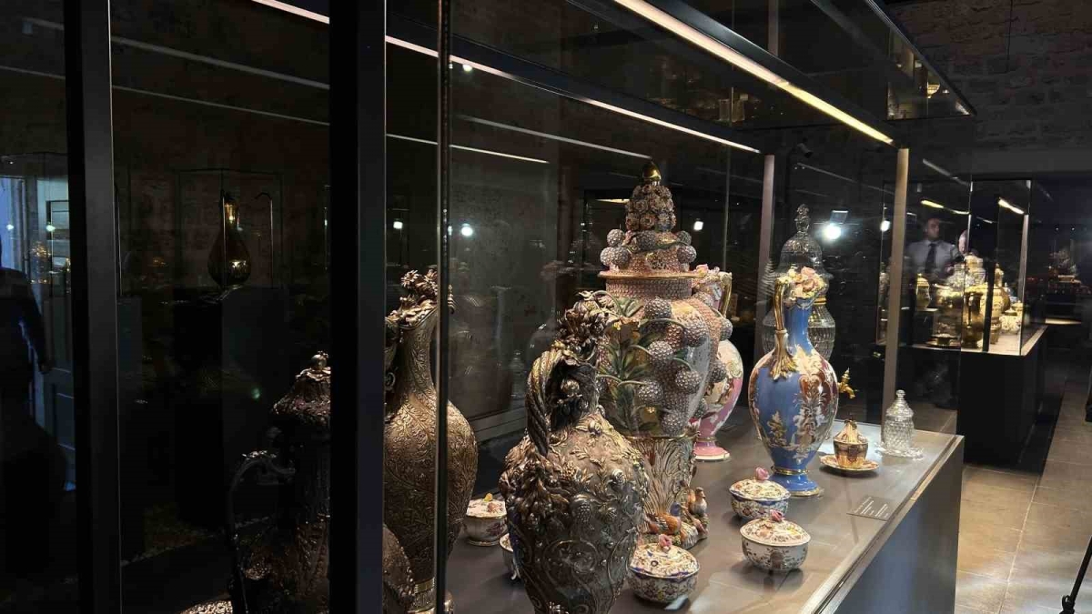 Topkapı Sarayı’nda Şerbethane 452 eserle ziyaretçilerine kapılarını açtı
