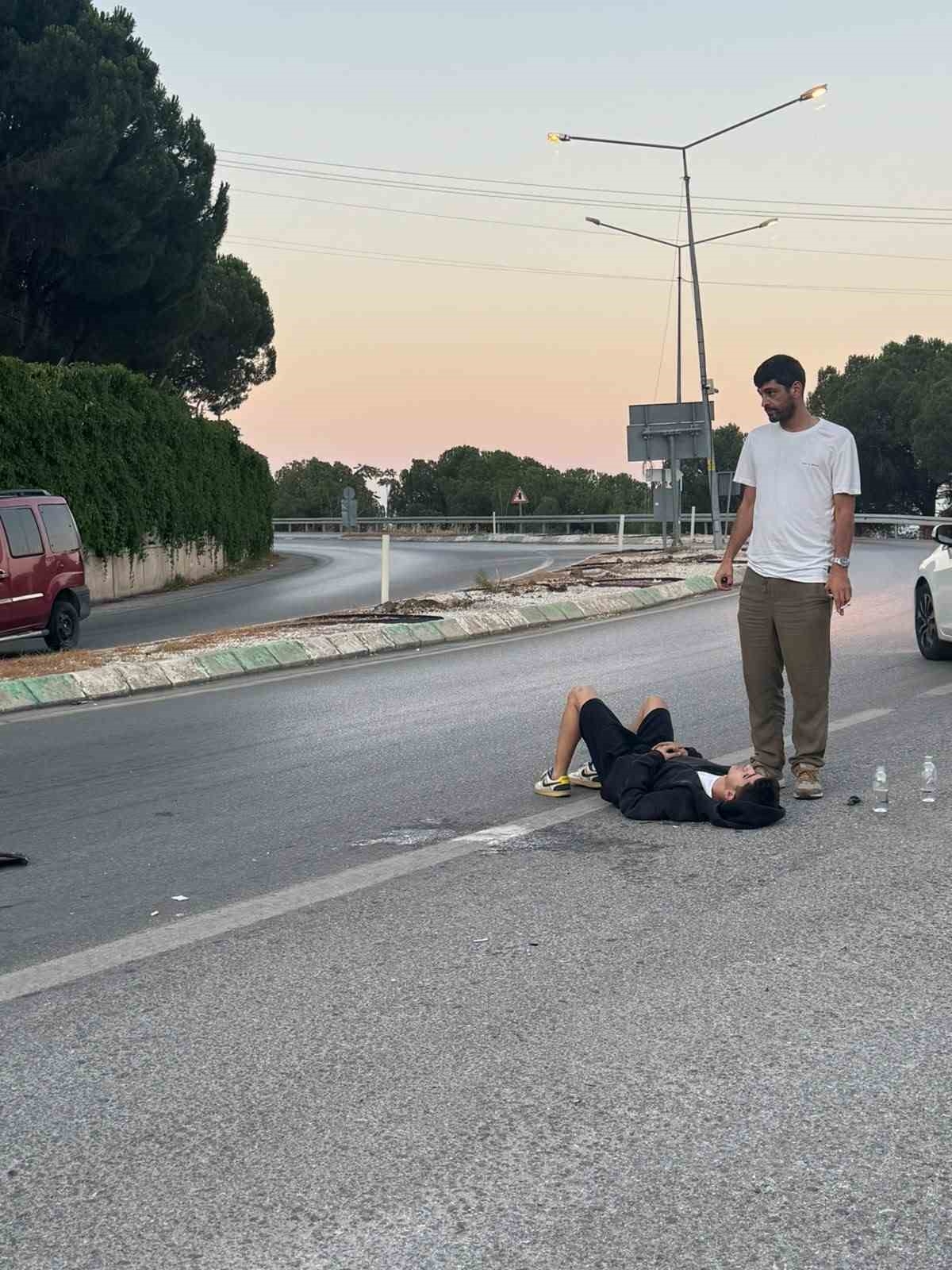 Bursa’da kontrolden çıkan motor yan yattı: 2 yaralı
