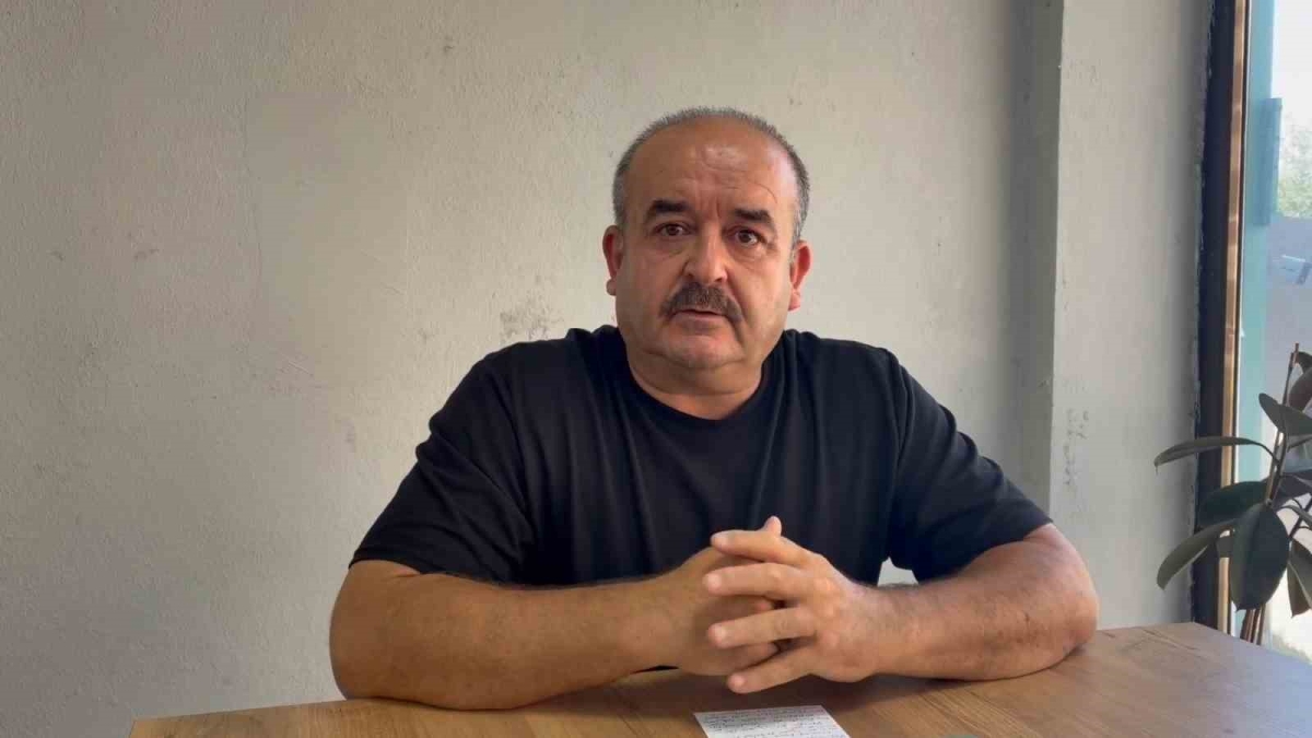 Tekel bayiyi dualarla açan imam: 