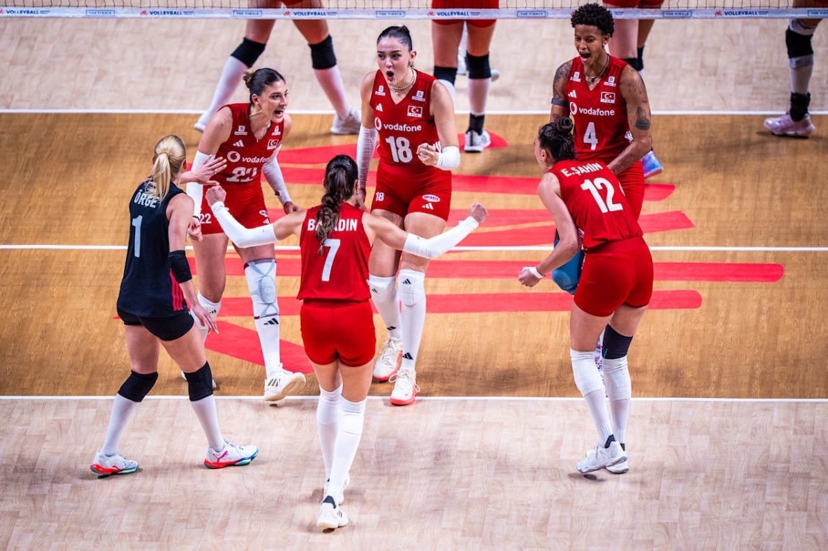 A Milli Kadın Voleybol Takımı, Milletler Ligi’nde finale yükseldi

