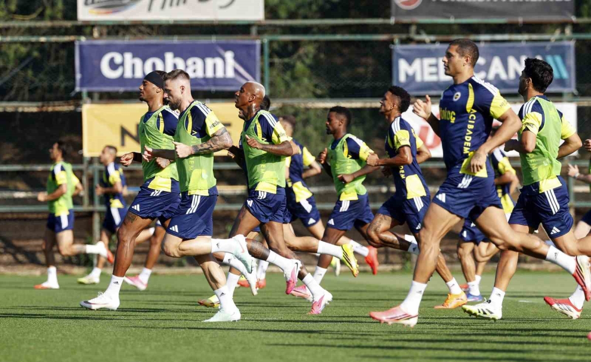 Fenerbahçe, Gornik Zabrze maçının hazırlıklarını sürdürdü
