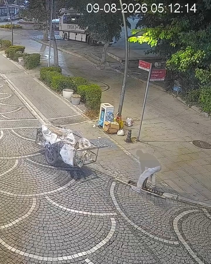 Lüleburgaz’da mazgal hırsızlığı kamerada

