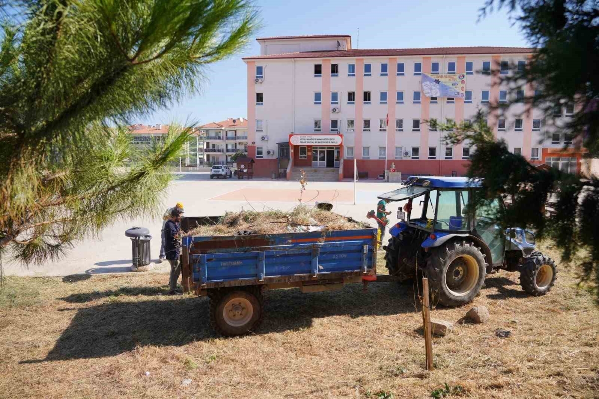Okullar açılmadan kapsamlı temizlik
