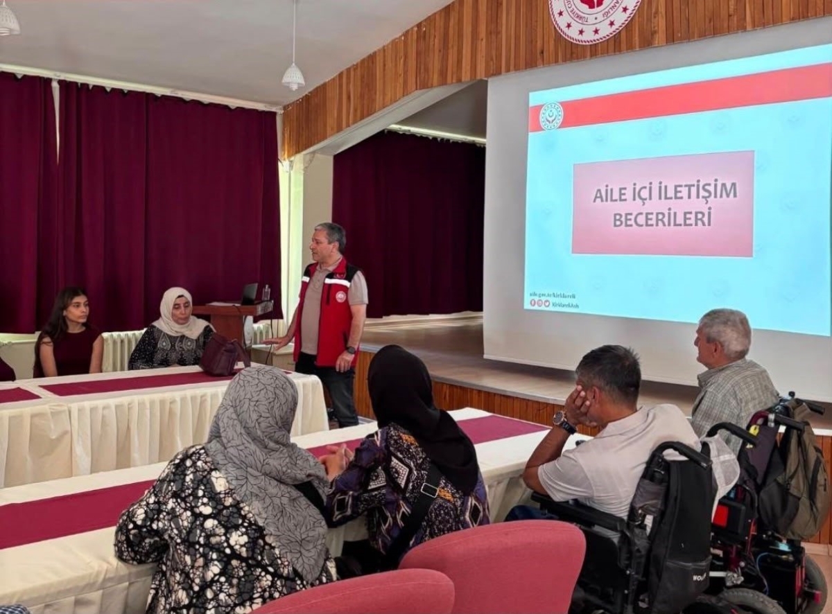 Kırklareli’nde ailelere yönelik Aile Yaşam Becerileri semineri düzenlendi
