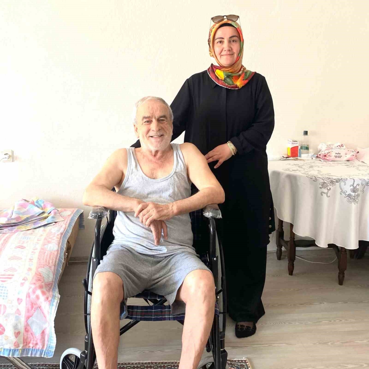 Burhaniye’de kadın muhtar Yasemin Kozan ihtiyaç sahipleri için seferber oldu
