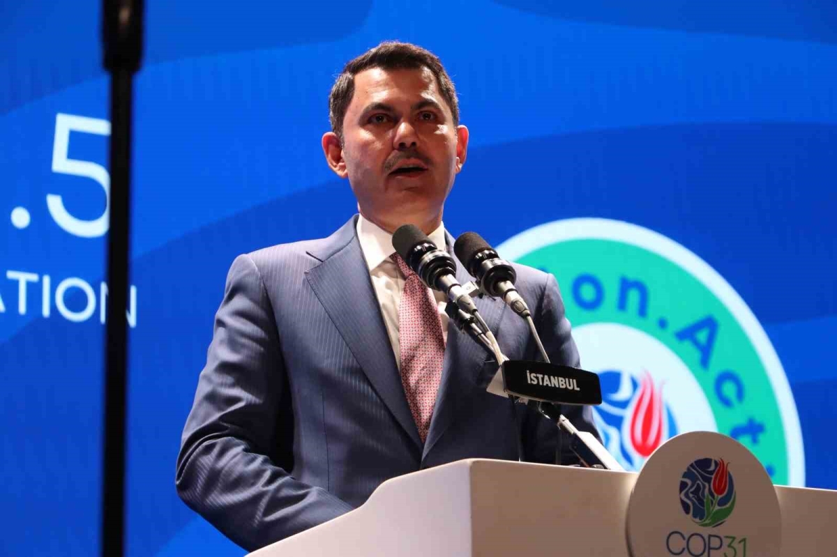Bakan Kurum Demokrasi ve Özgürlükler Adası’nda konuştu: 