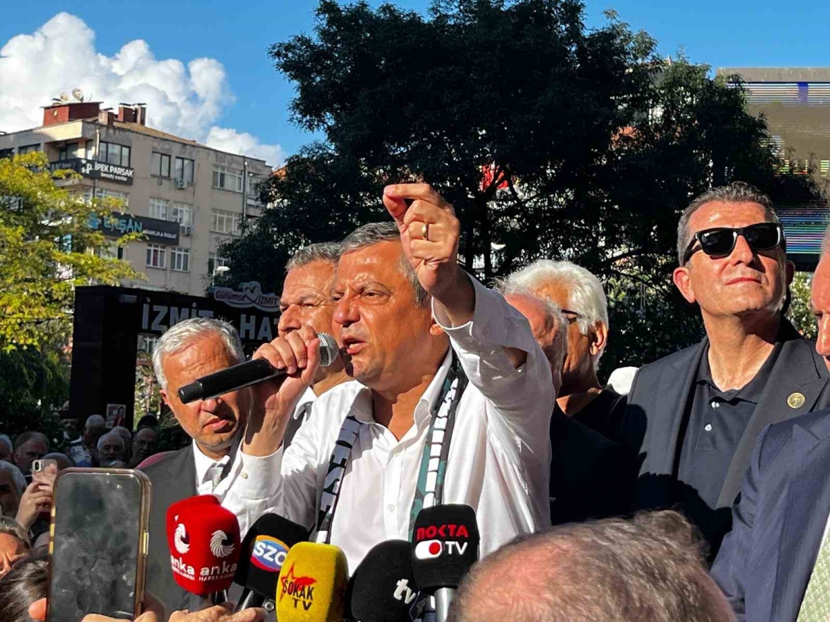 Özgür Özel: 