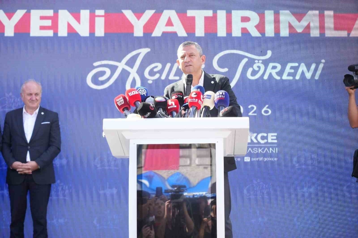 Özgür Özel: 