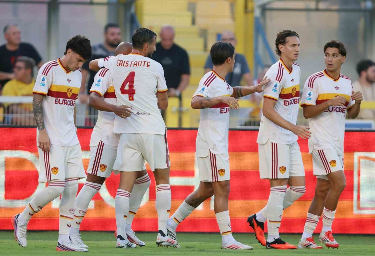 Fenerbahçe’nin rakibi Roma, Serie A’ya farklı başladı
