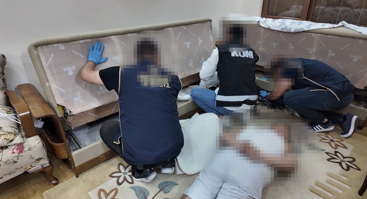 Çanakkale’de organize suç örgütü çökertildi: 8 gözaltı
