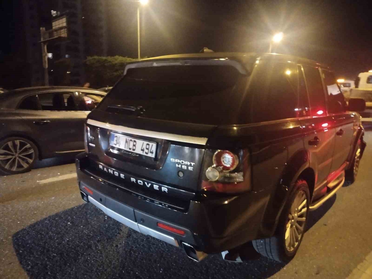 Ümraniye’de zincirleme kaza: 3 yaralı
