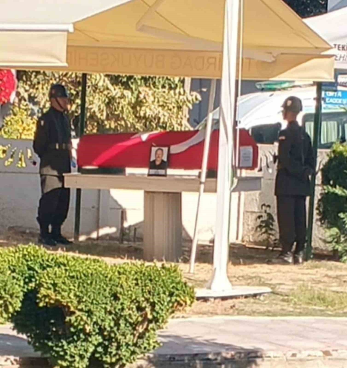 Tekirdağ’da hayatını kaybeden Kıbrıs Gazisi İsa Gökpınar son yolculuğuna uğurlandı
