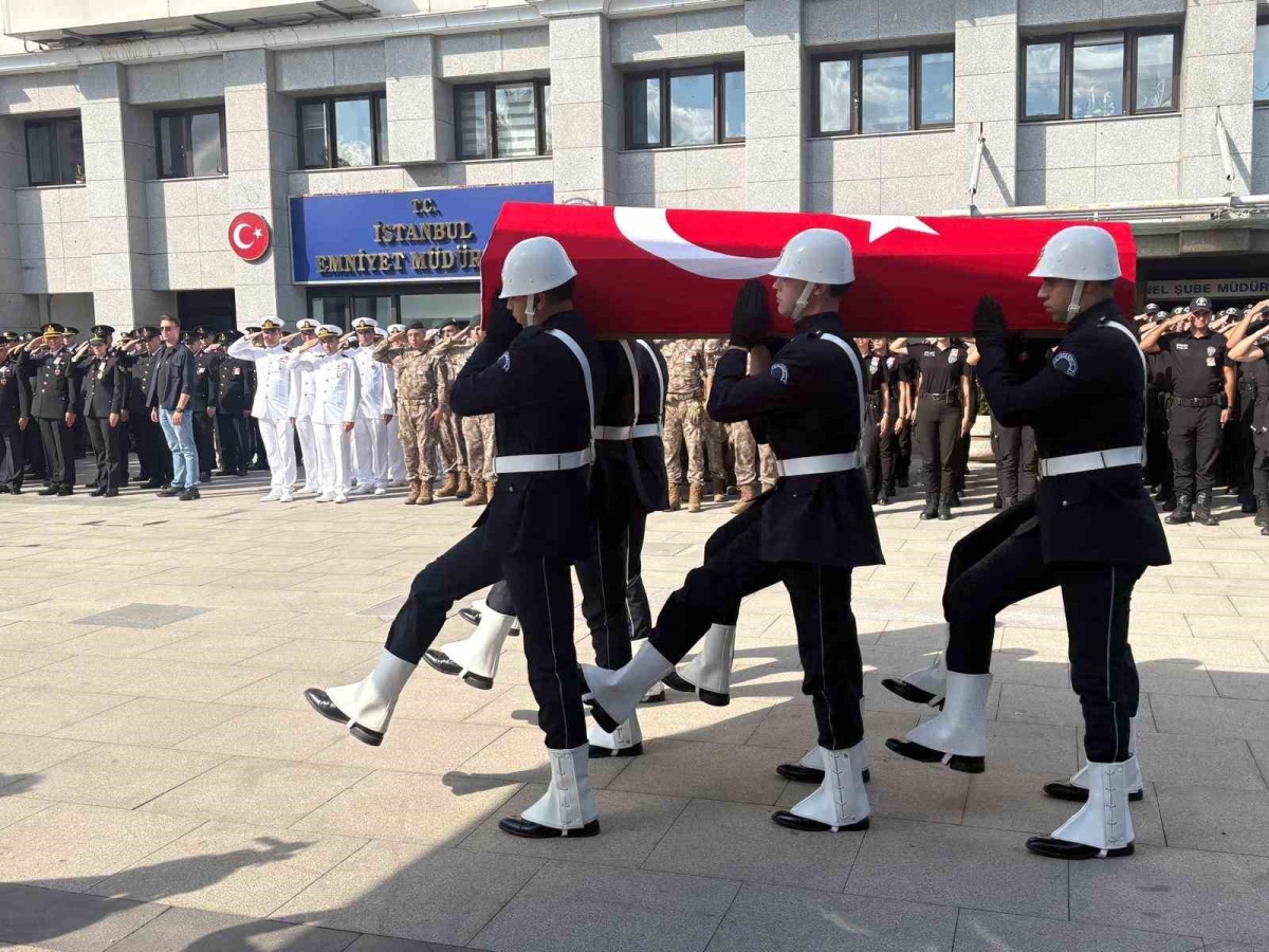 Şehit polis için İstanbul’da tören düzenlendi
