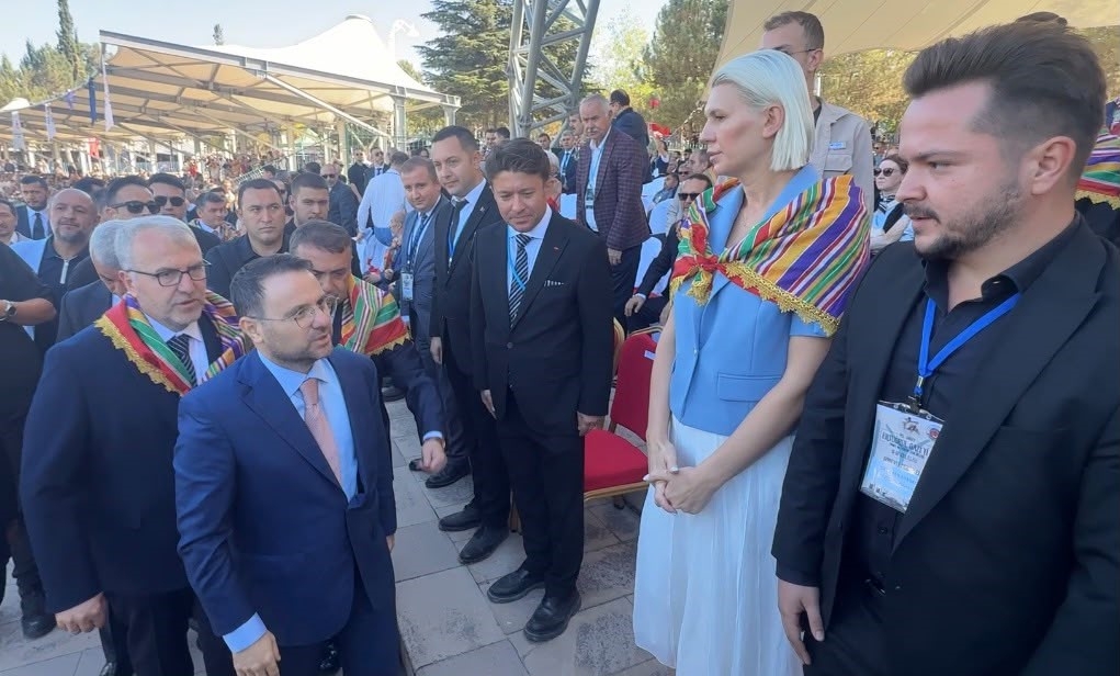 Adalet Bakanı Akın Gürlek Söğüt şenlikleri için ilçeye geldi
