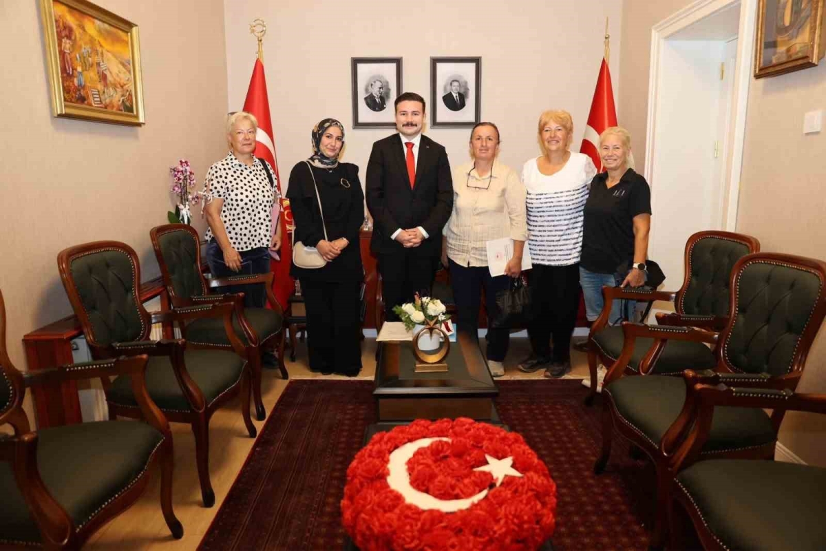 Kaymakam Osman Acar Halk Günü’nde vatandaşlarla buluştu
