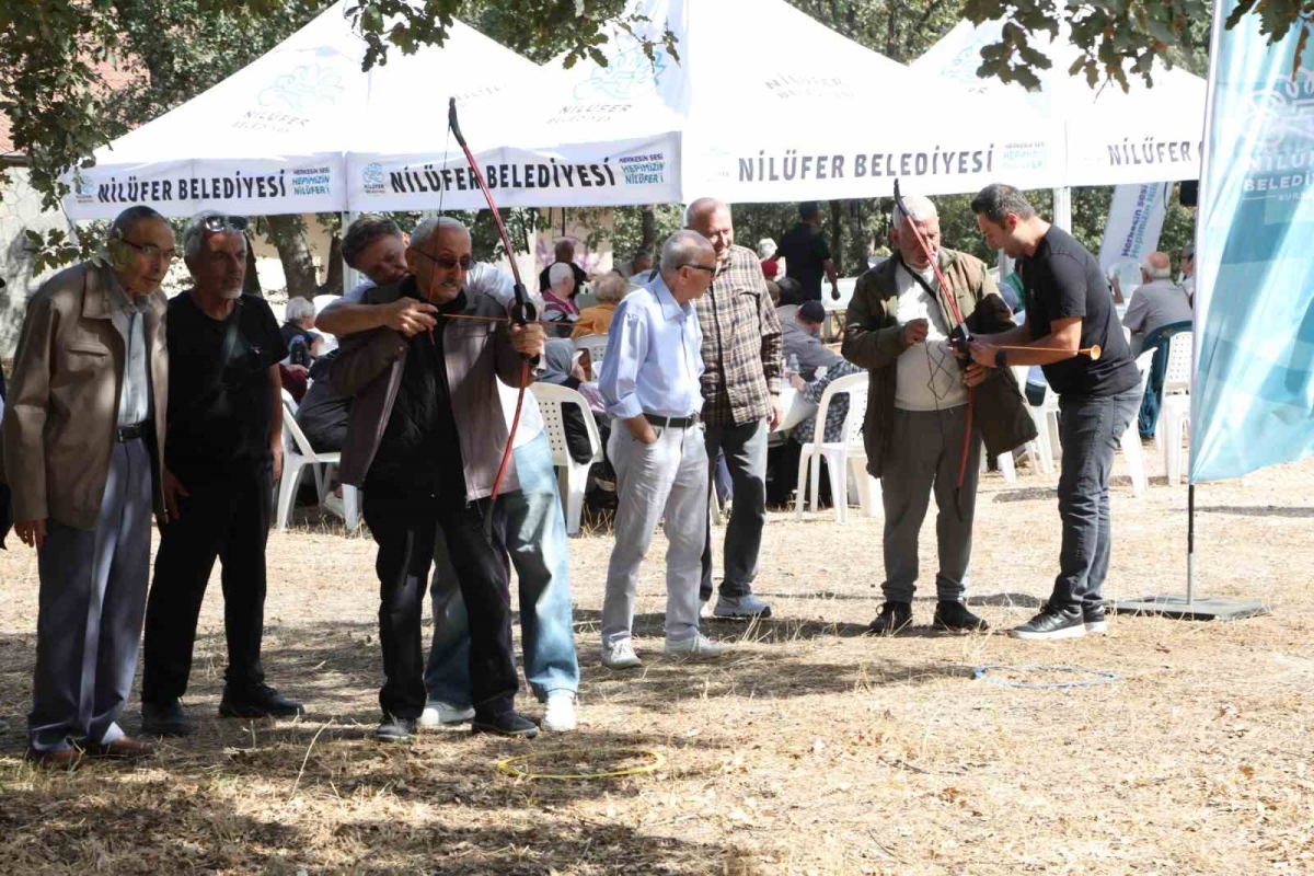 Nilüfer’de huzurevi sakinleri yaza piknikle veda etti
