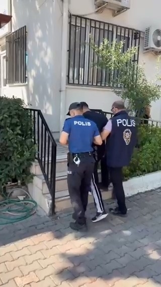 Bursa’da hakkında kesinleşmiş hapis cezası bulunan 3 şahıs yakalandı
