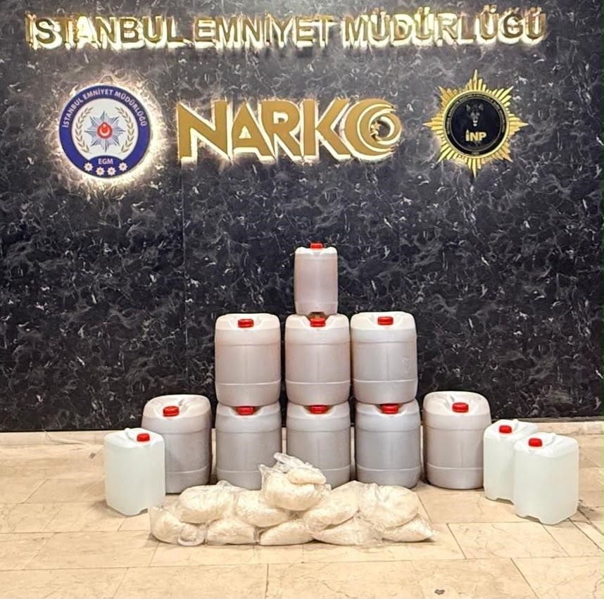 İstanbul’da uyuşturucu operasyonu: 8 gözaltı
