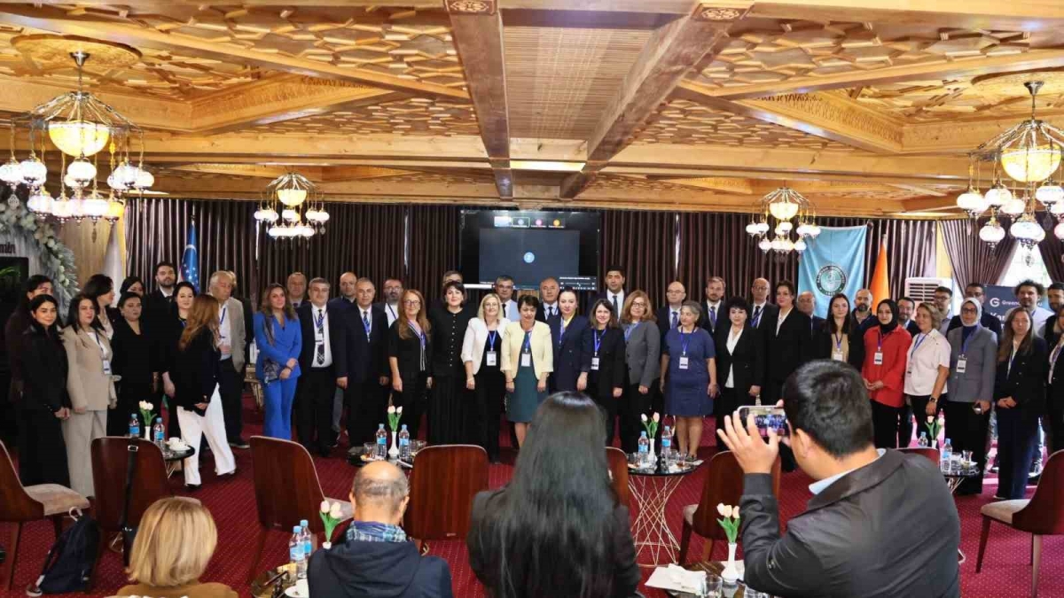 BAÜN Rektörü Oğurlu’dan Uluslararası Sempozyumda 