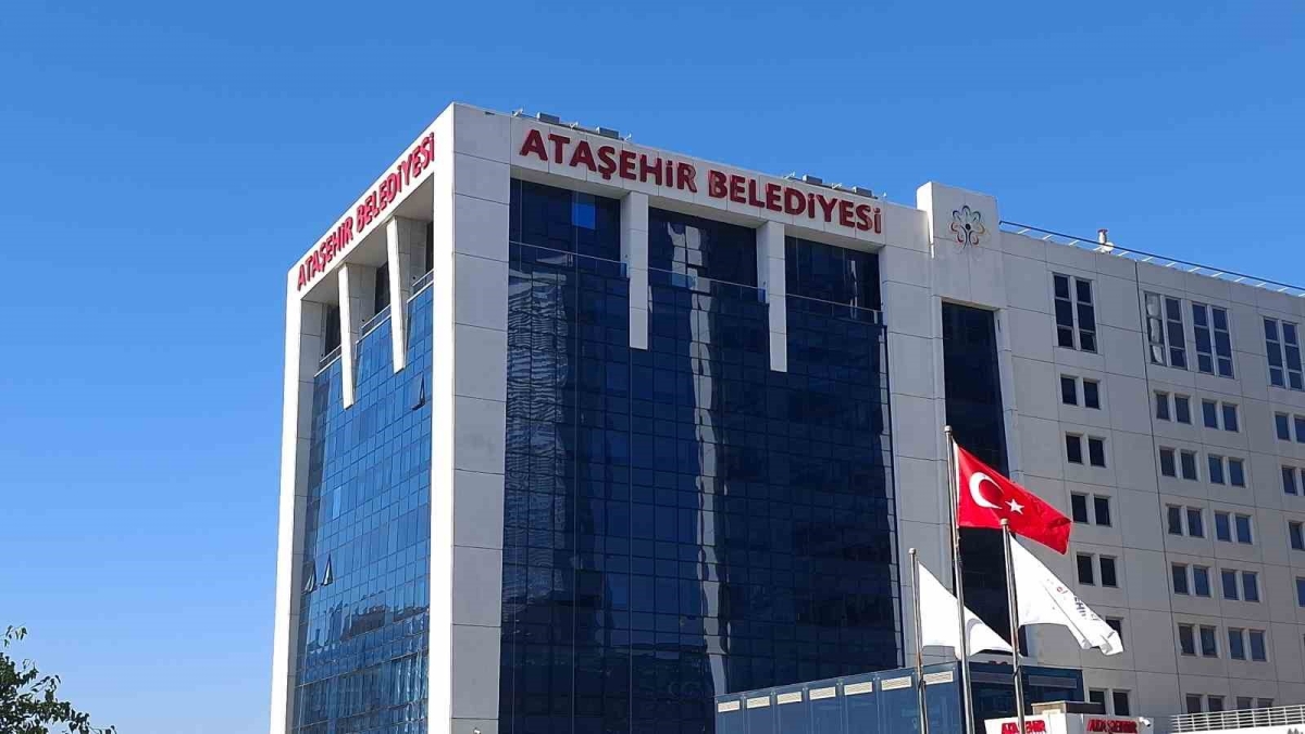 Ataşehir’de Cumhur İttifakı’nın adayı Serdar Orhan Başkanvekili seçildi
