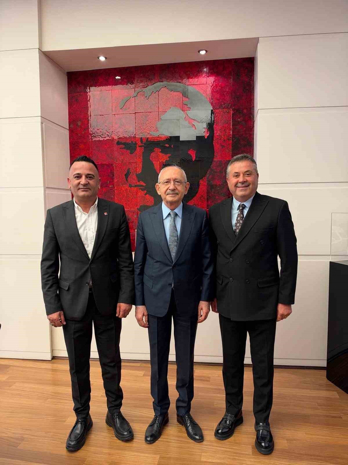 CHP’nin yeni İl Başkanı İsmail Cinoğlu oldu
