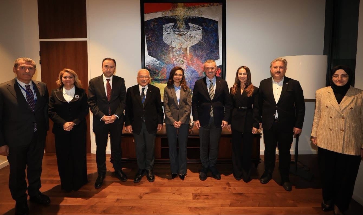 Büyükakın’dan Strazburg’da diplomatik temaslar
